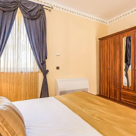 Lejlighedshotel Arbia - Margita 4*
