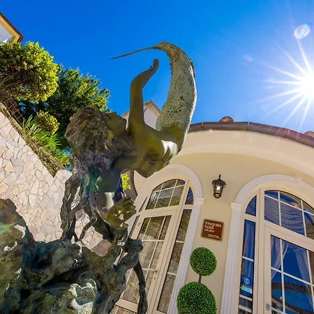 Arbia - Margita 公寓式酒店