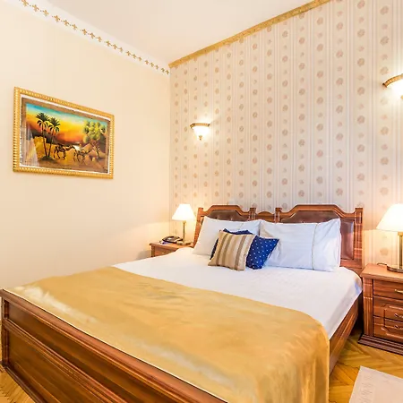 Arbia - Margita 公寓式酒店 4*