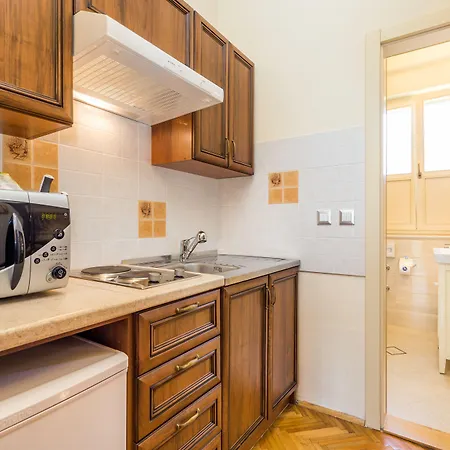 Arbia - Margita 公寓式酒店 Banjol