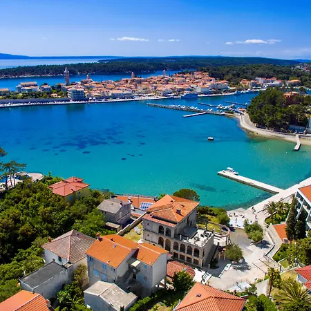 Arbia - Margita 公寓式酒店 4*