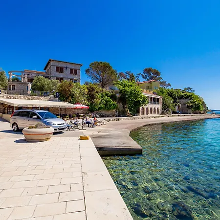 Arbia - Margita 公寓式酒店 4*